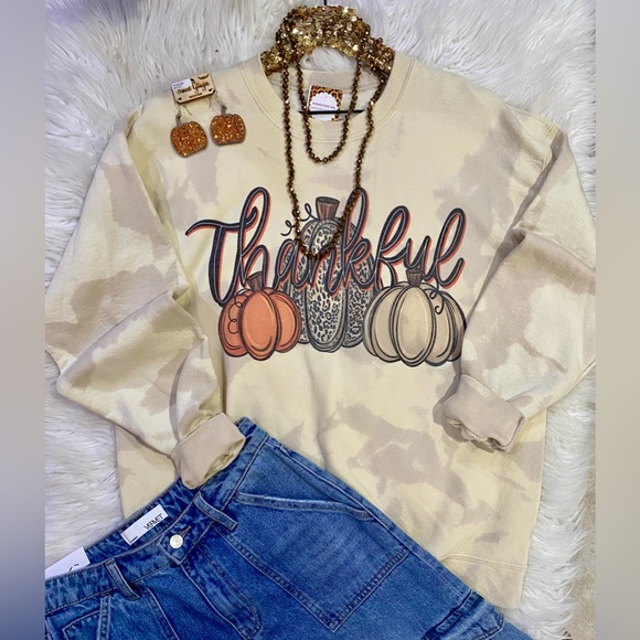 BRAND NEW WITH TAGS Bleached Thankful Pumpkin Sweatshirt – Fall Graphic Crewneck - Picture 1 of 1